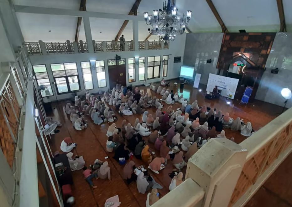 Foto Overview Nuansa Masjid