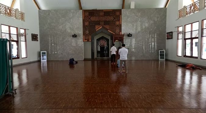 Foto Overview Nuansa Masjid