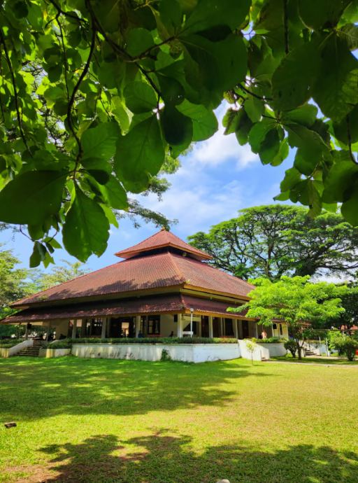 Foto Overview Nuansa Masjid